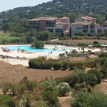 Apartment L'azure, Marines De
